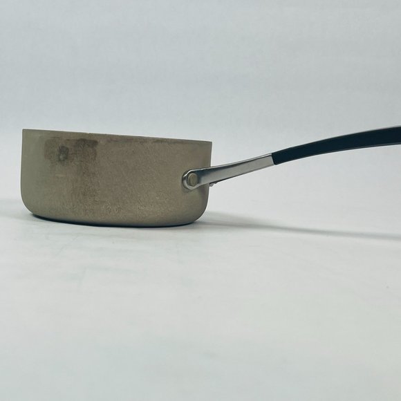 Calphalon 1 Quart Sauce Pan Pot 8701 94L - Picture 2 of 10